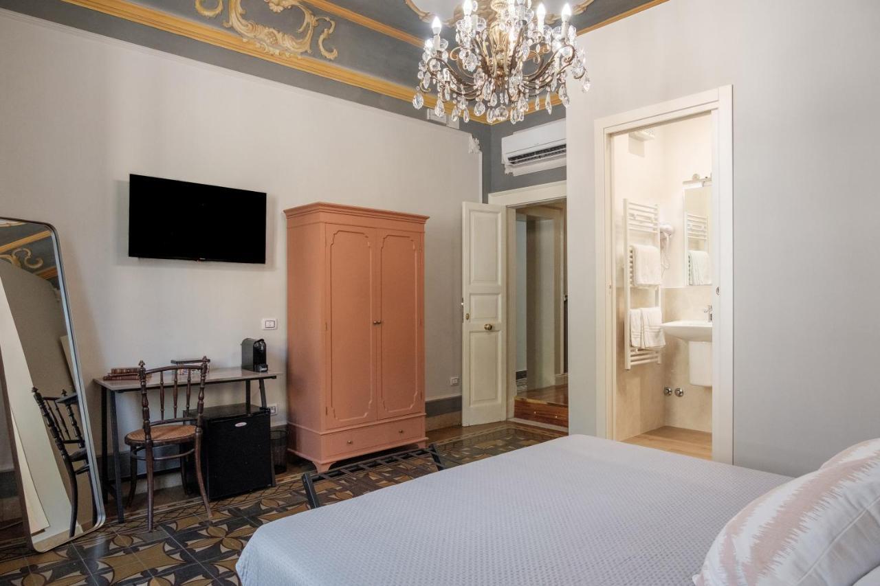 Borgo Antico Rooms メッシーナ エクステリア 写真